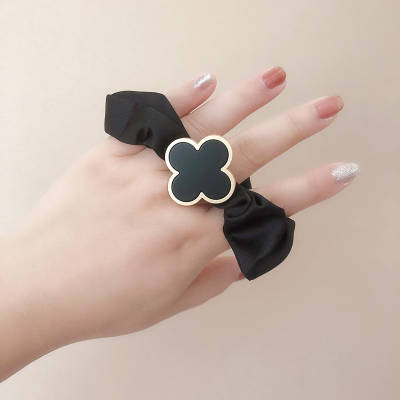 Clover Scrunchie